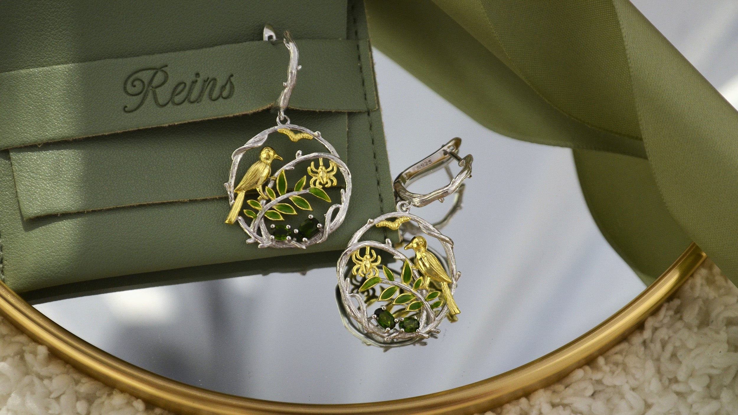 Cercei din Argint Reins, cu pietre semi-pretioase din Diopside- Bird on branch, vedere detaliata, 03R01-0005