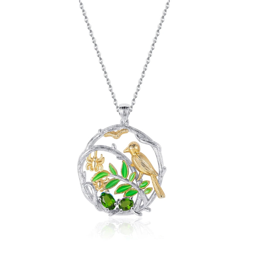 Colier din Argint Reins, cu pietre semi-pretioase din Diopside – Bird on branch , vedere pe fundal alb, 01R01-0005