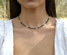 Colier cu pietre semipretioase naturale malachit si perla, inchizatoare din argint 925 placat cu aur de 14k , Bijuterie Reins - colectia Terra Waves cu sidef natural -poza model Forest