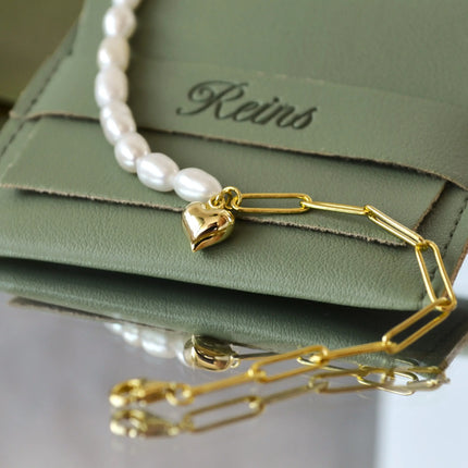 Bratara din argint 925 cu perla naturala de apa dulce si cu pandantiv din argint in forma de inim - vedere detaliu zoom