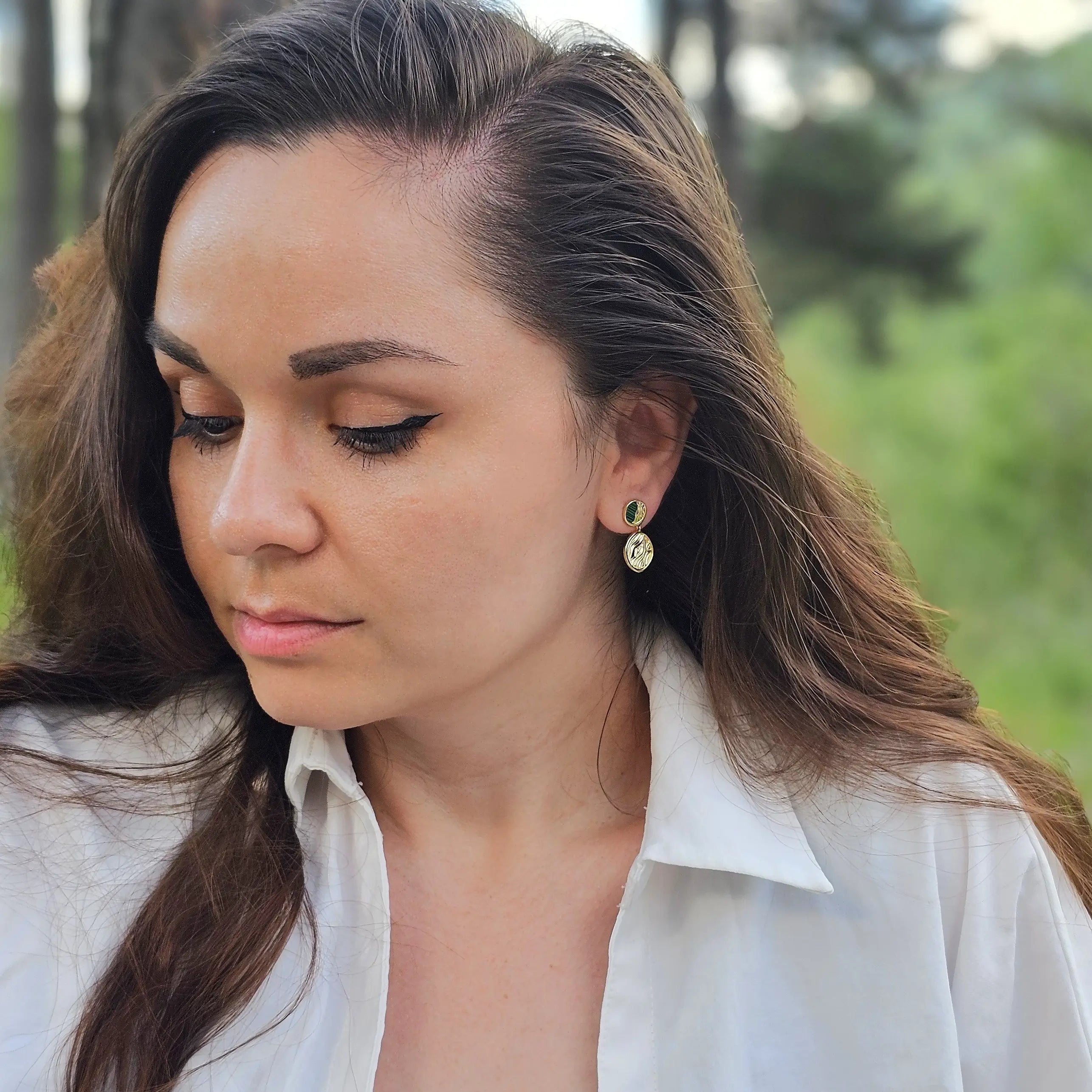 Cercei din Argint 925 - Terra cu Malachit, asimetrici- placat cu aur de 14k  si sistem de inchidere tip fluturas - 03R01-0042 cu vedere model