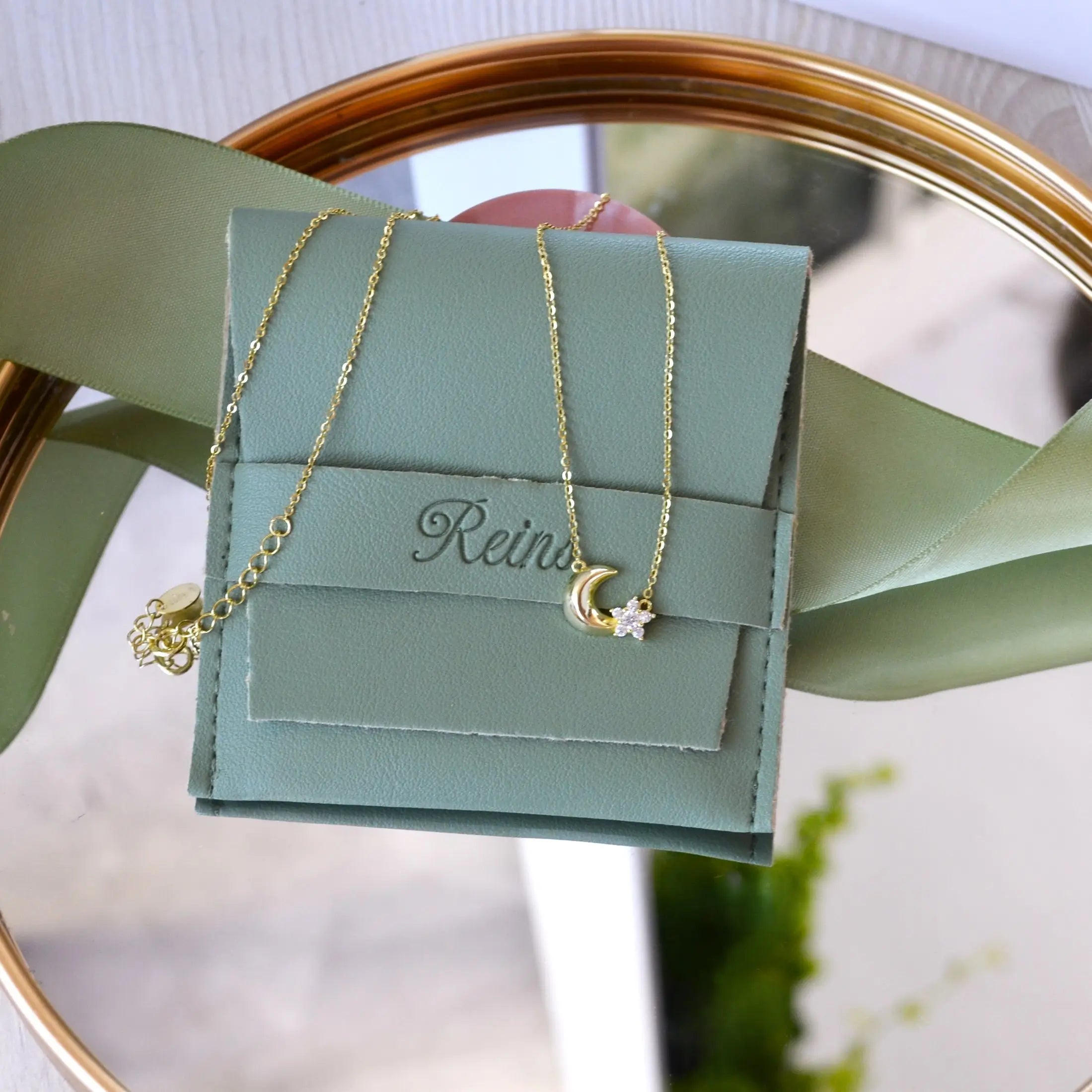 Colier din Argint 925 placat cu aur de 14k, pandantiv in forma de semiluna si steluta cu piatra semipretioasa - zirconiu - vedere in detaliu Reins 01R01-0032