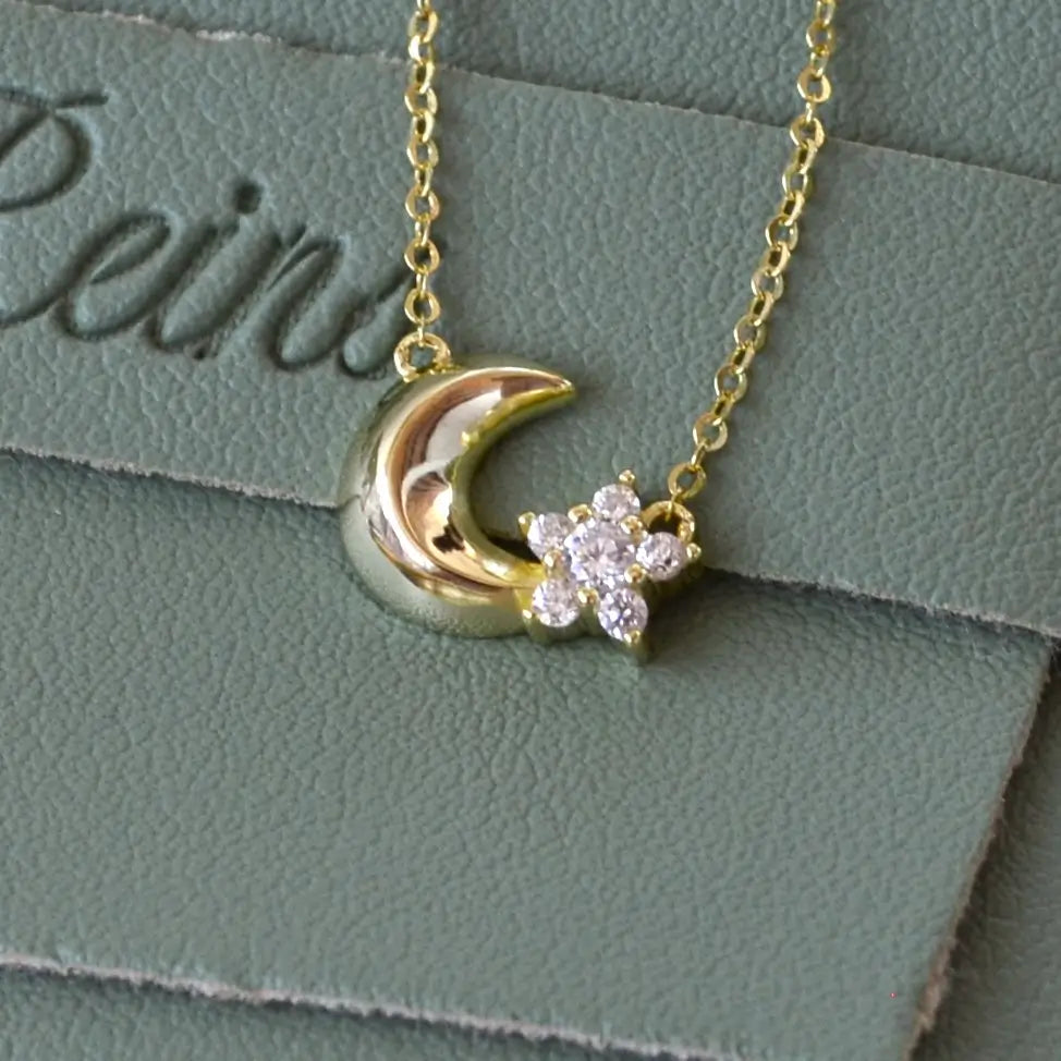 Colier din Argint 925 placat cu aur de 14k, pandantiv in forma de semiluna si steluta cu piatra semipretioasa - zirconiu - vedere in detaliu Reins zoom 01R01-0032