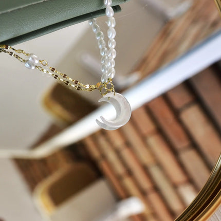 Colier din Argint 925 cu Perla de apa dulce si Pandantiv Semiluna din sidef - vedere detaliu