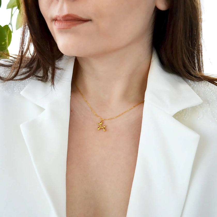 Colier simplu din argint 925 placat cu aur de 14k ,ce are forma de catel balon poza Model