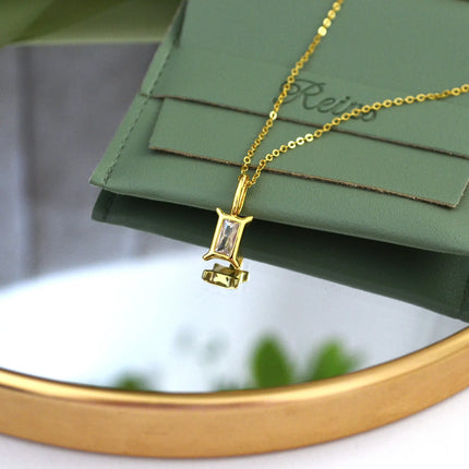 Colier Reins din argint 925, placat cu aur de 18 k cu zirconiu - Zodia Gemeni cu vedere in detaliu -01R01-0024G