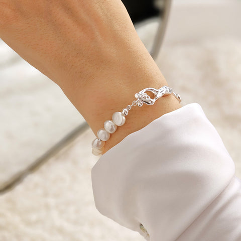 Bratara din Argint Reins cu perle de apa dulce, French Pearl vedere pe model, imbinare argint cu perle, 02R01-0001