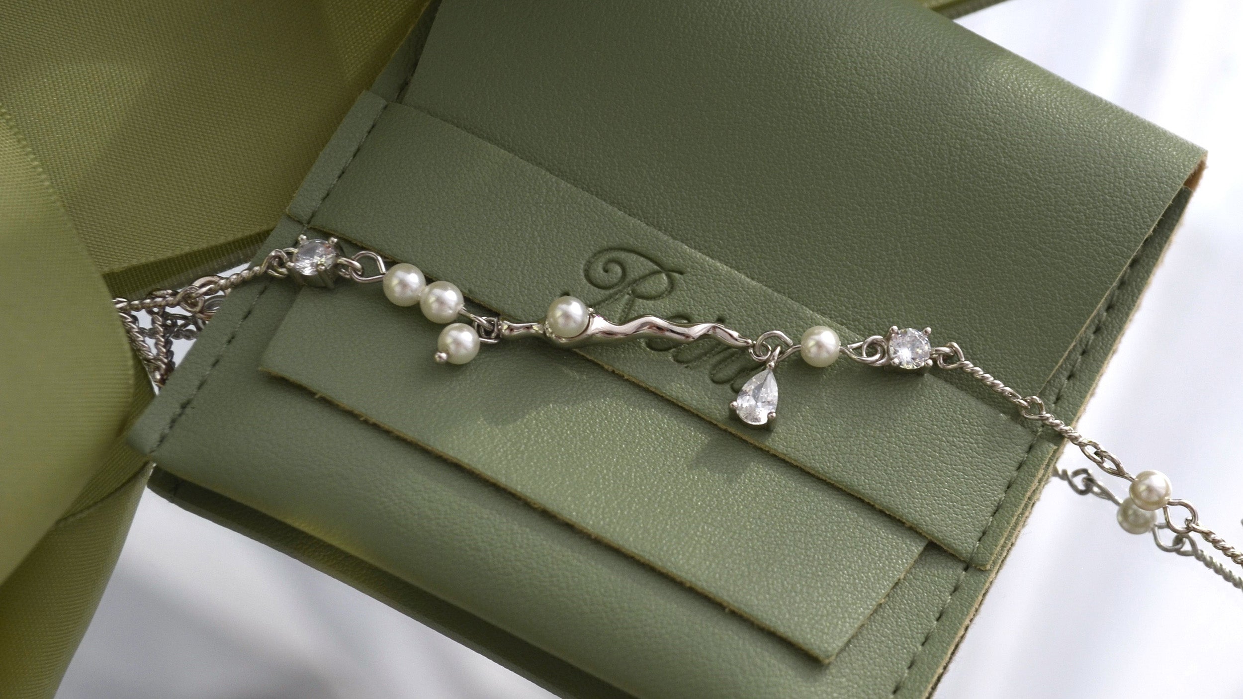  Bratara din Argint Reins cu perle si Zirconiu Incolor- Ice pearl, vedere detaliata, 02R01-0009