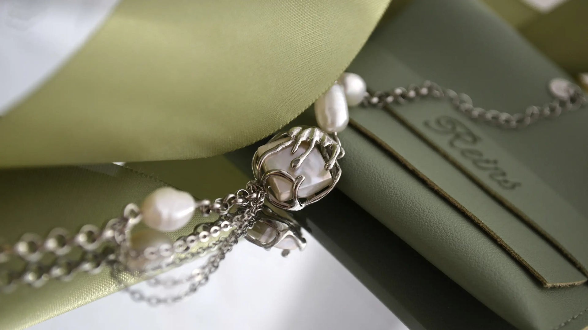 Bratara din Argint Reins cu Perle baroc si perle de apa dulce - Square Baroque 02R01-0014