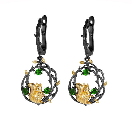 Cercei din Argint Reins, cu pietre semi-pretioase din Diopside - Squirrel Autumn, vedere pe fundal alb, 03R01-0004