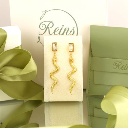 Cercei din otel inoxidabil Reins, placati cu aur galben de 18k – Serpent’s Kiss, vedere detaliata, 03S02-0010G