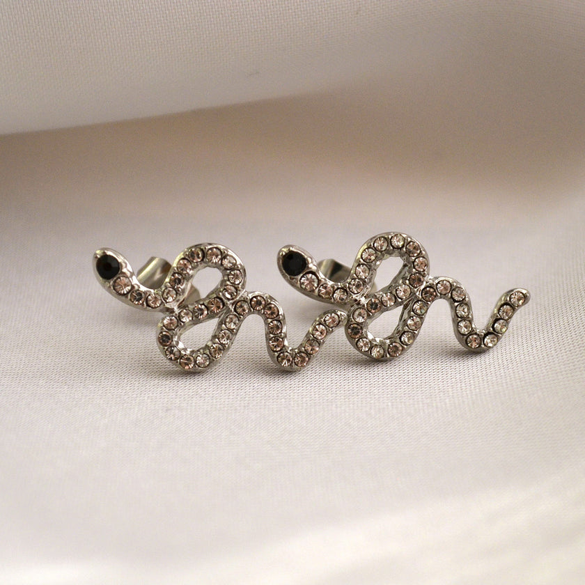 Cercei din otel inoxidabil Reins, placati cu rodiu, cu pietre din sidef – Cristal Snake, vedere detaliata, 03S02-0011