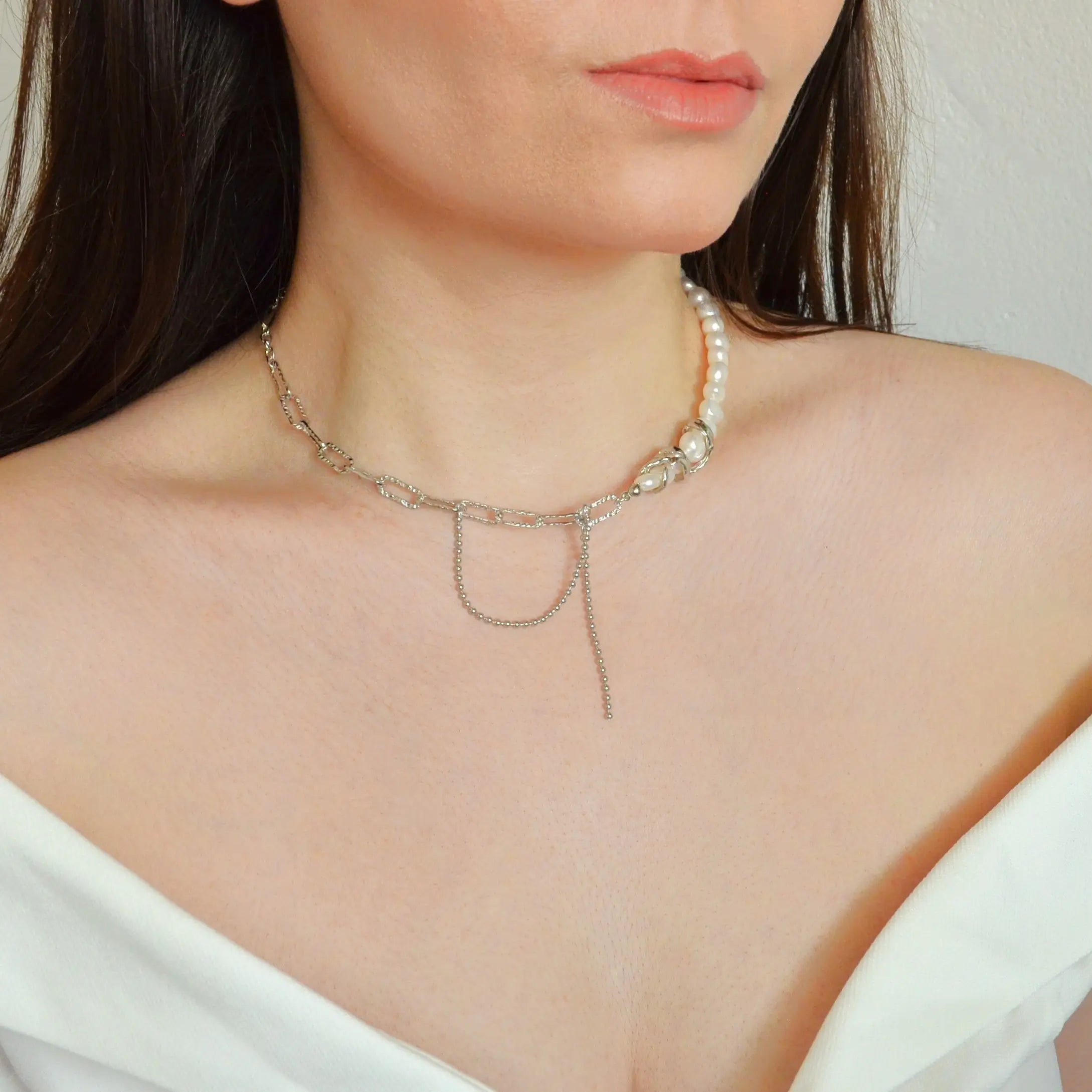 Colier din Argint Reins cu perle naturale de apa dulce - Gothic Pearl vedere model 01R01-0012