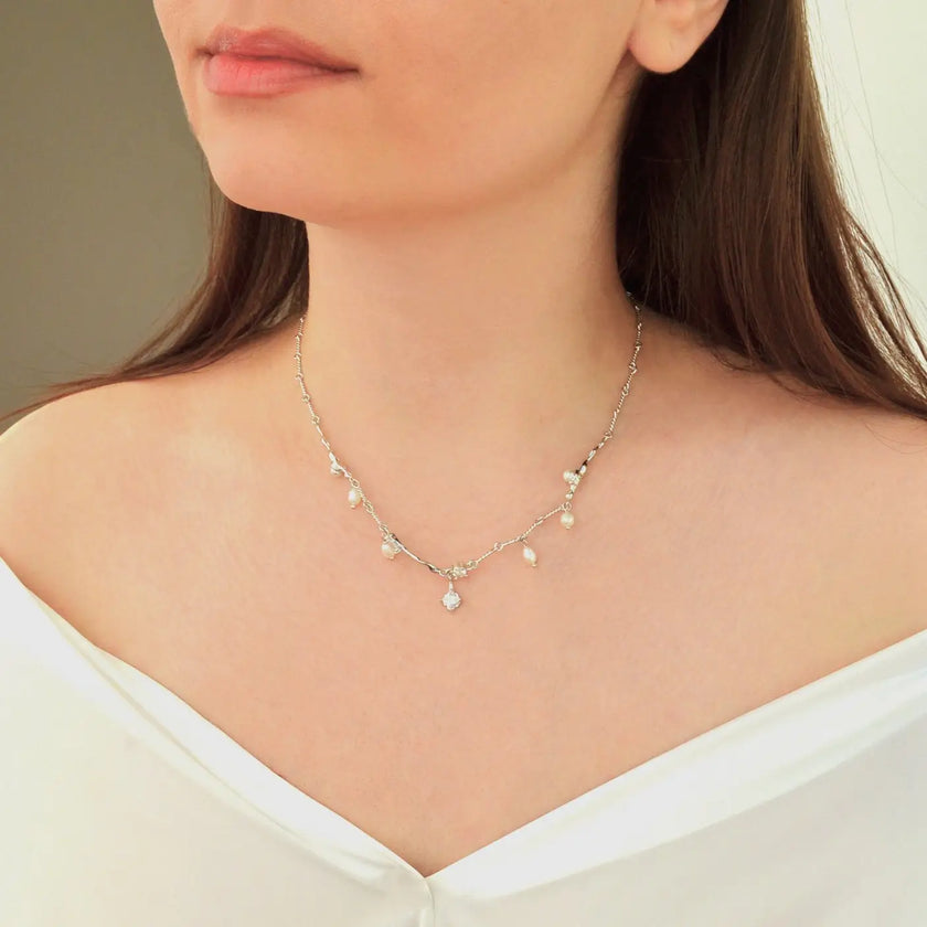 Colier din Argint Reins cu perle naturale de apa dulce si Zircon - Ice Pearl vedere pe model 01R01-0009 1