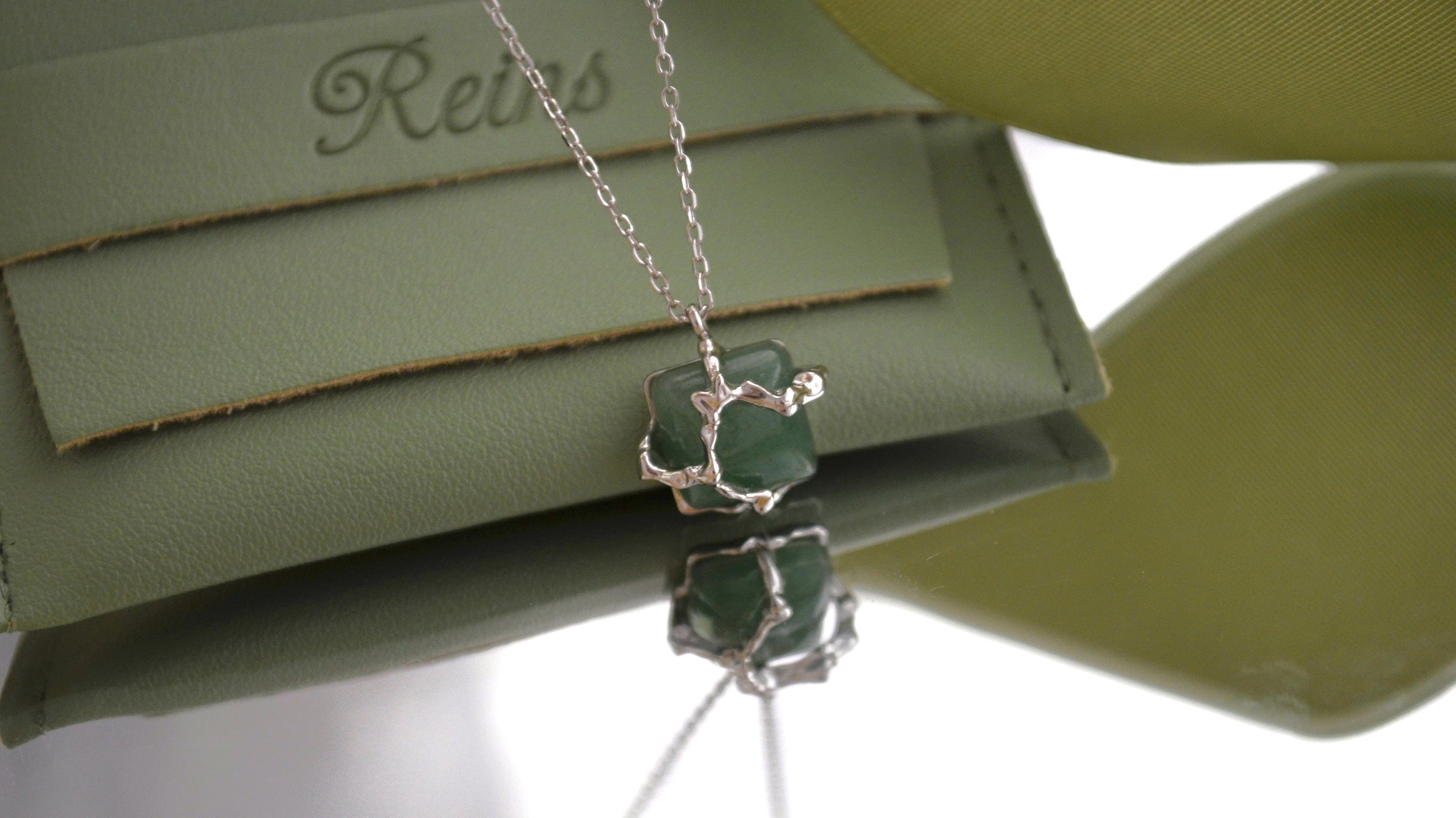 Colier din Argint Reins, cu piatra semi-pretioasa din Aventurin - Grove, vedere detaliata piatra, 01R01-0015