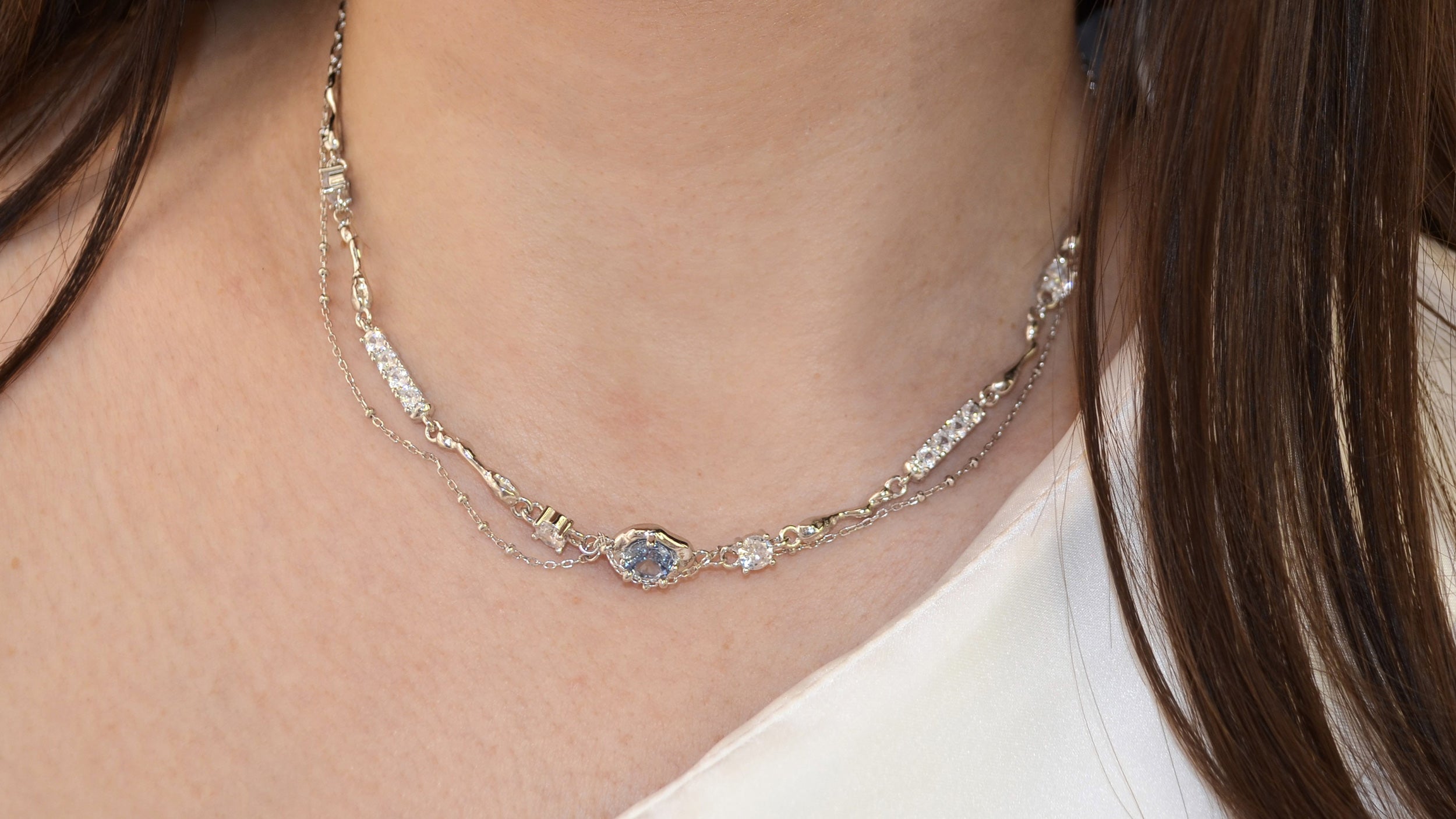 Colier din Argint Reins, cu pietre semi-pretioase din Zirconiu, incolor si albastru - Ice Blue, vedere pe model, 01R01-0020