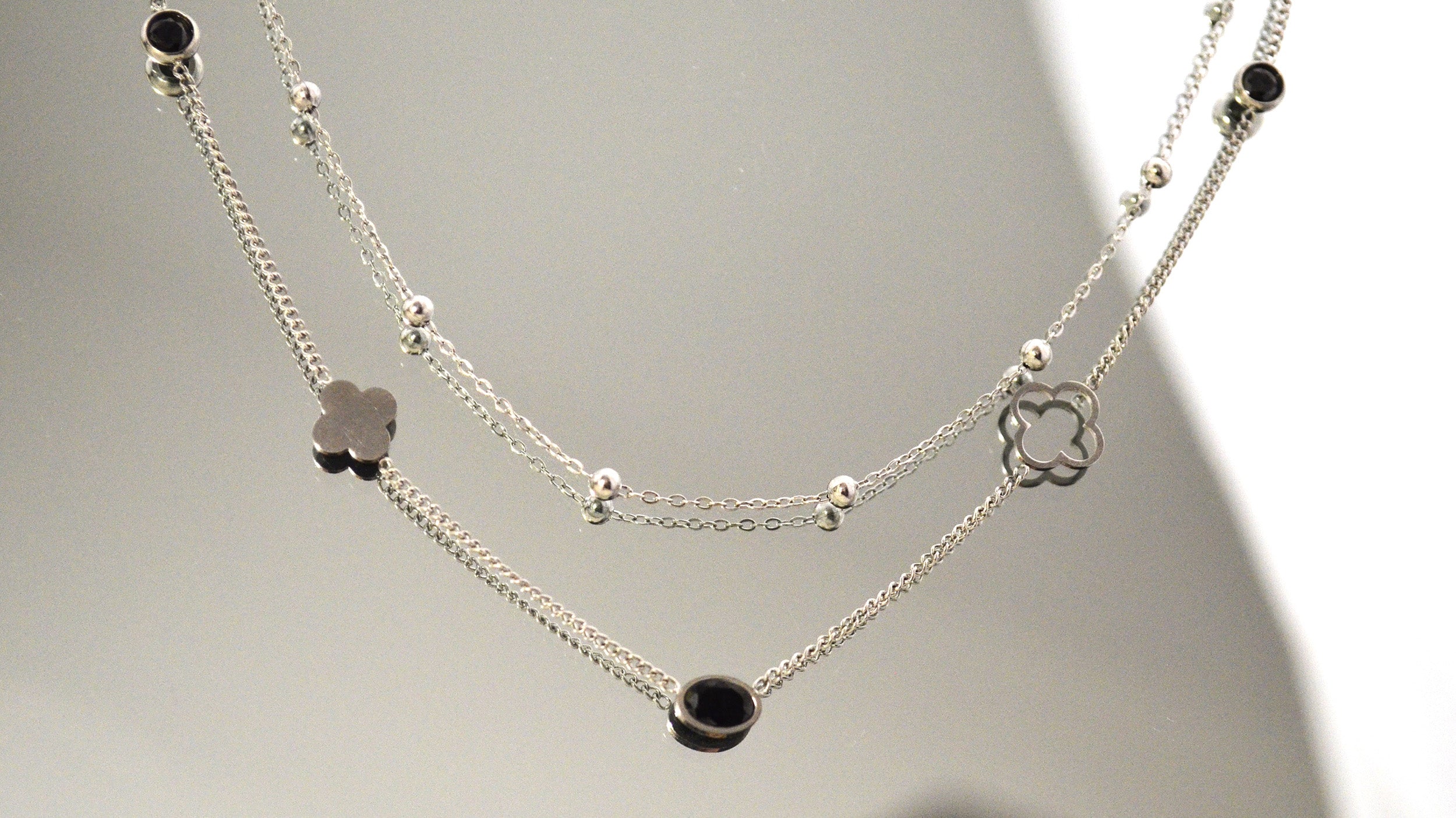 Colier din otel inoxidabil placat cu rodiu cu pietre semipretioase – Lucky Cristals Reins vedere detaliata 01S02-0009B